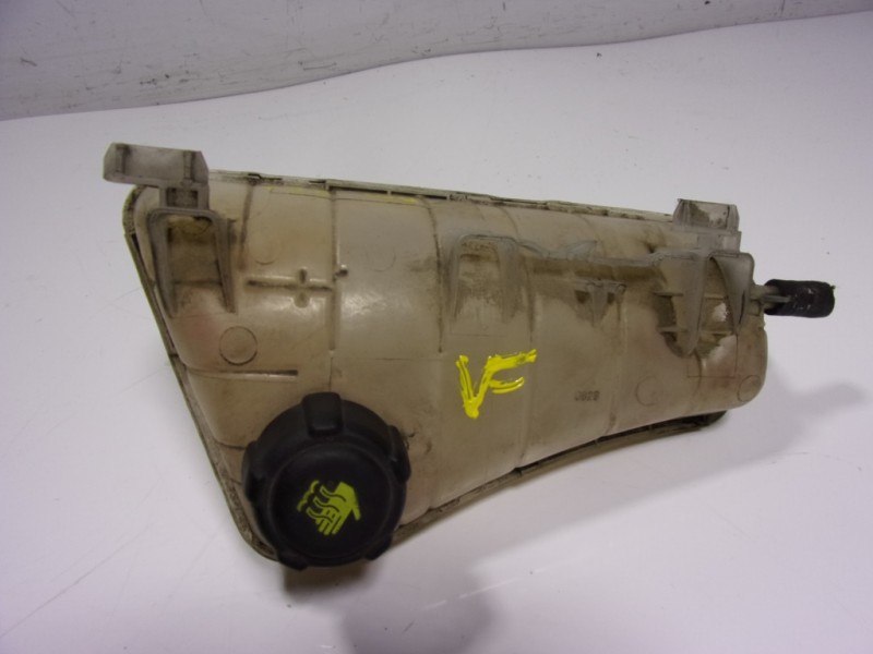 Recambio de deposito expansion para renault kangoo 1.5 dci diesel fap referencia OEM IAM 7701478318 8200455786 