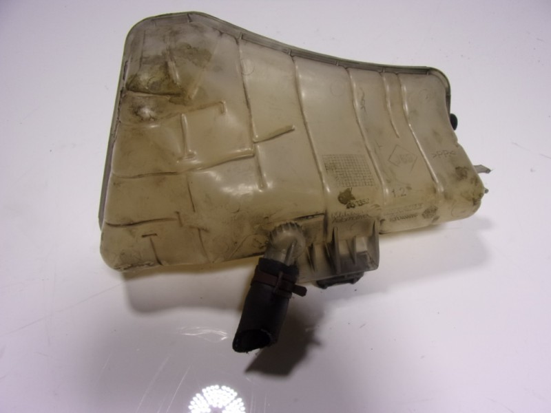 Recambio de deposito expansion para renault kangoo 1.5 dci diesel fap referencia OEM IAM 7701478318 8200455786 