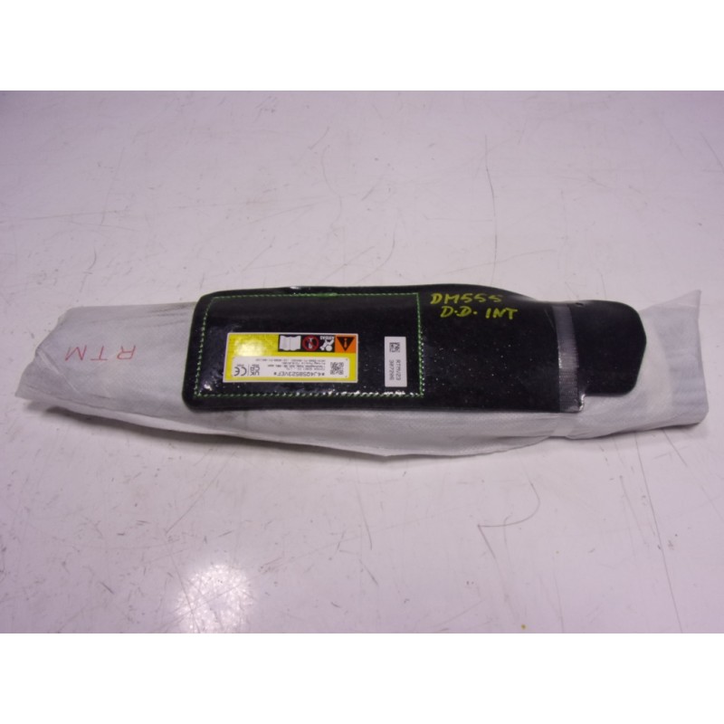 Recambio de airbag lateral derecho para toyota yaris 1.5 vvti hev referencia OEM IAM TG18J01001 TG18J01001 