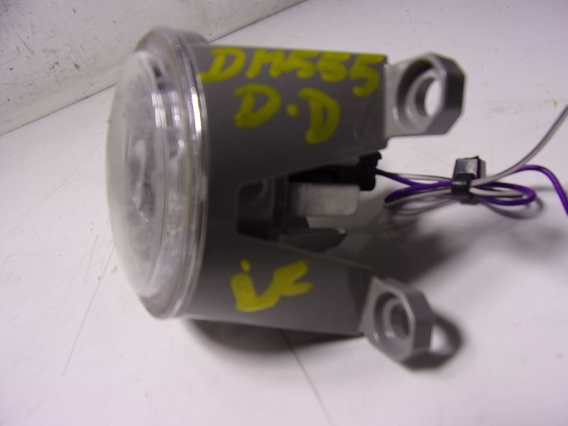 Recambio de faro antiniebla derecho para toyota yaris 1.5 vvti hev referencia OEM IAM 8121002190  