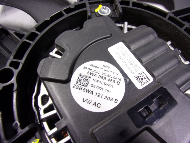 Recambio de electroventilador para cupra leon sportstourer (kl8) 1.4 tsi phev referencia OEM IAM 5WA121203B 5WA959455B 