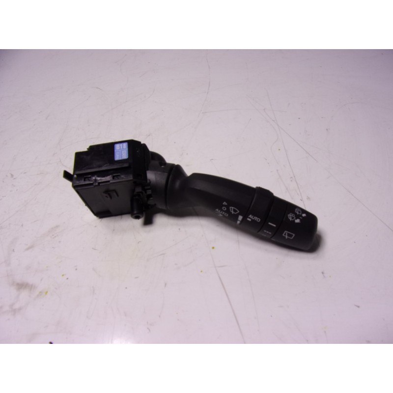 Recambio de mando limpia para toyota yaris 1.5 vvti hev referencia OEM IAM   