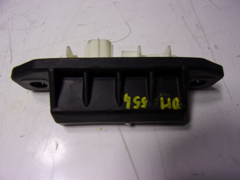 Recambio de maneta porton para toyota yaris 1.5 vvti hev referencia OEM IAM   