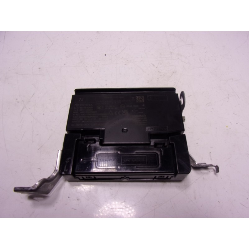 Recambio de modulo electronico para toyota yaris 1.5 vvti hev referencia OEM IAM  867400D031 