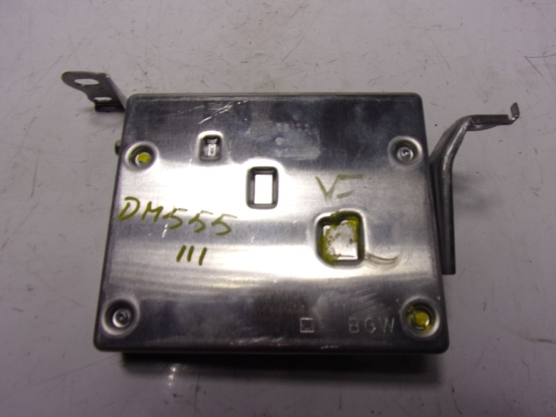 Recambio de modulo electronico para toyota yaris 1.5 vvti hev referencia OEM IAM  867400D031 