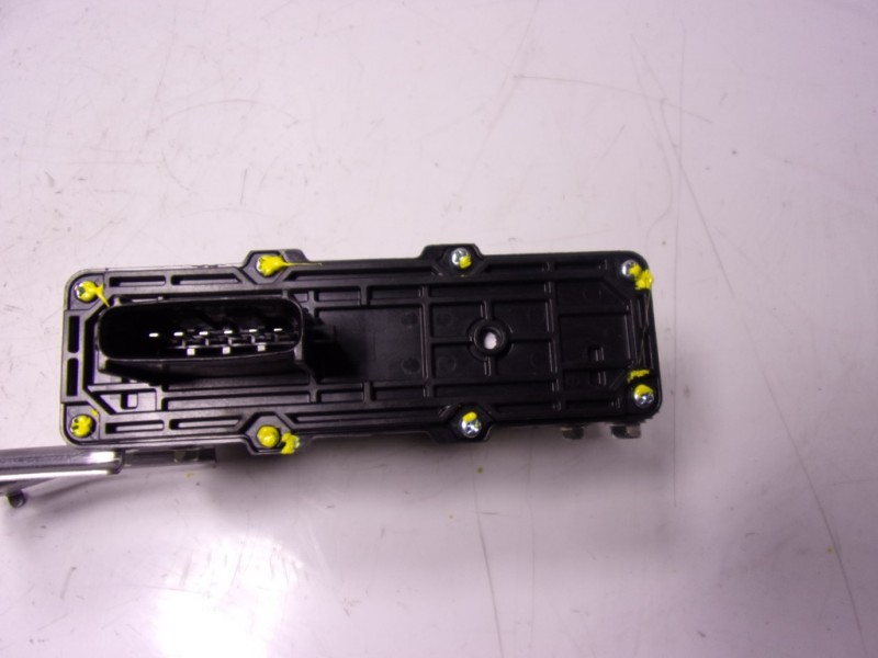 Recambio de modulo electronico para toyota yaris 1.5 vvti hev referencia OEM IAM 89680K0010 89680K0010 