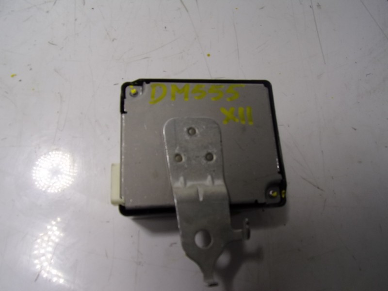 Recambio de modulo electronico para toyota yaris 1.5 vvti hev referencia OEM IAM  897B0K0012 