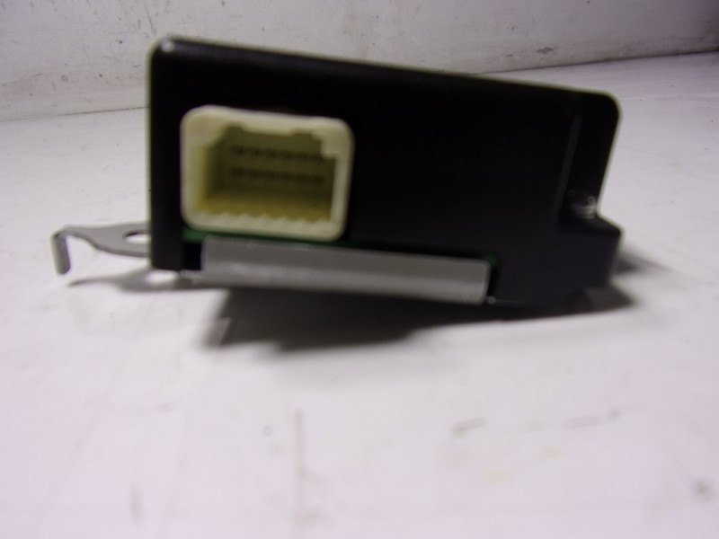 Recambio de modulo electronico para toyota yaris 1.5 vvti hev referencia OEM IAM  897B0K0012 