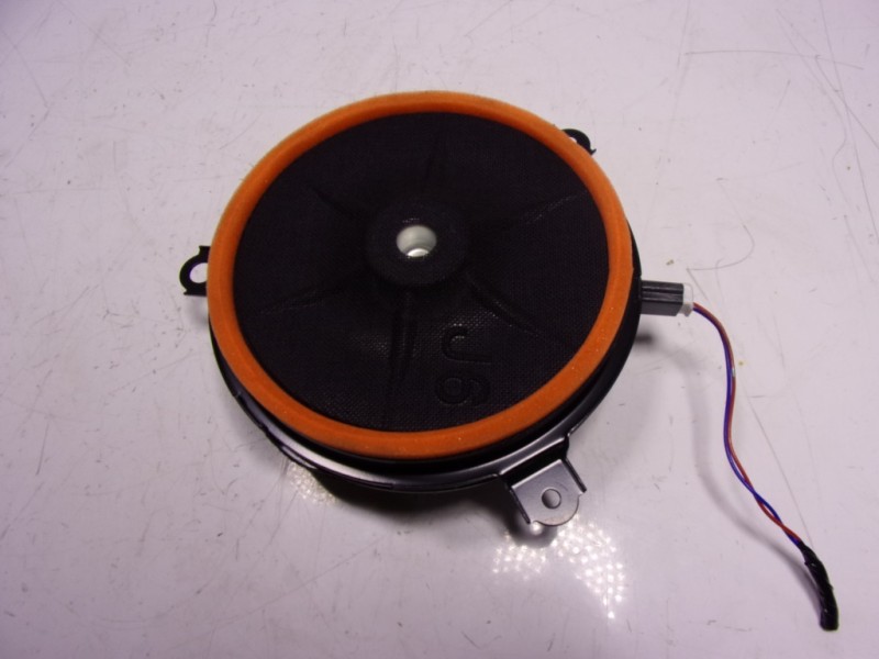 Recambio de modulo electronico para toyota yaris 1.5 vvti hev referencia OEM IAM 86150K0010 86150K0010 