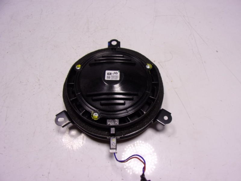 Recambio de modulo electronico para toyota yaris 1.5 vvti hev referencia OEM IAM 86150K0010 86150K0010 