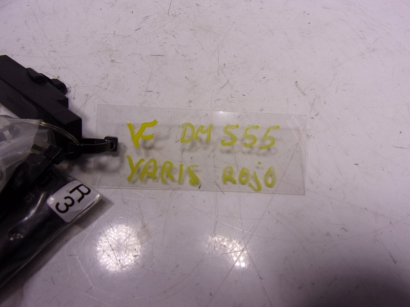 Recambio de conmutador de arranque para toyota yaris 1.5 vvti hev referencia OEM IAM 899A012080  