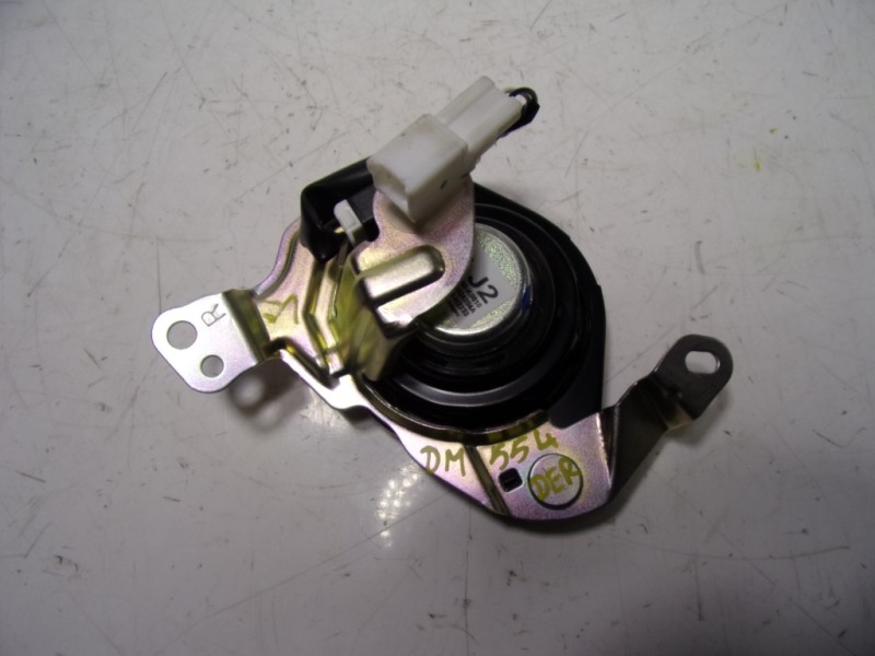 Recambio de modulo electronico para toyota yaris 1.5 vvti hev referencia OEM IAM  86160K0010 