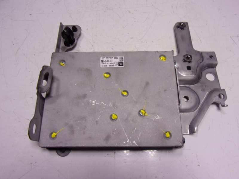 Recambio de modulo electronico para toyota yaris 1.5 vvti hev referencia OEM IAM  86280K0010 