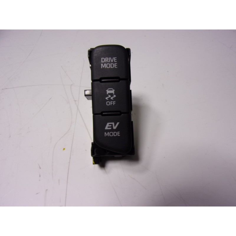 Recambio de modulo electronico para toyota yaris 1.5 vvti hev referencia OEM IAM  M81303 