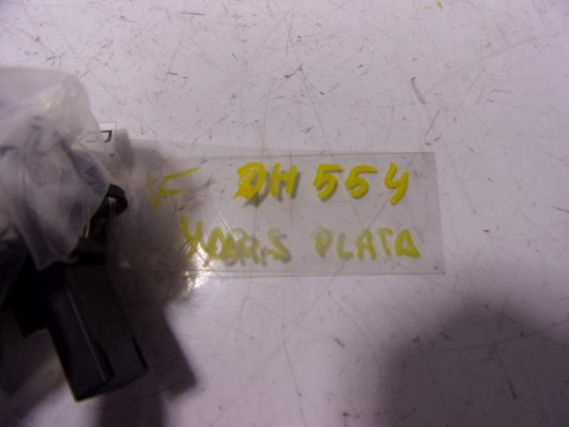 Recambio de tapa combustible para toyota yaris 1.5 vvti hev referencia OEM IAM   