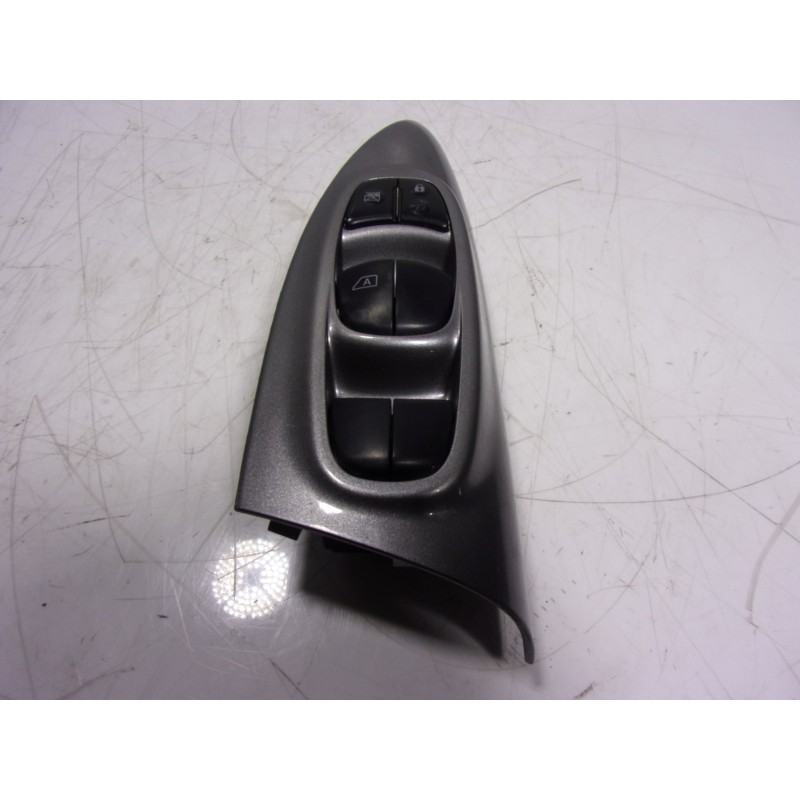 Recambio de mando elevalunas delantero izquierdo para nissan juke (f15) 1.5 turbodiesel cat referencia OEM IAM 254011KA0A 254011