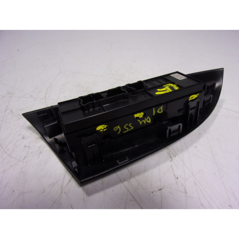 Recambio de mando elevalunas delantero izquierdo para nissan juke (f15) 1.5 turbodiesel cat referencia OEM IAM 254011KA0A 254011