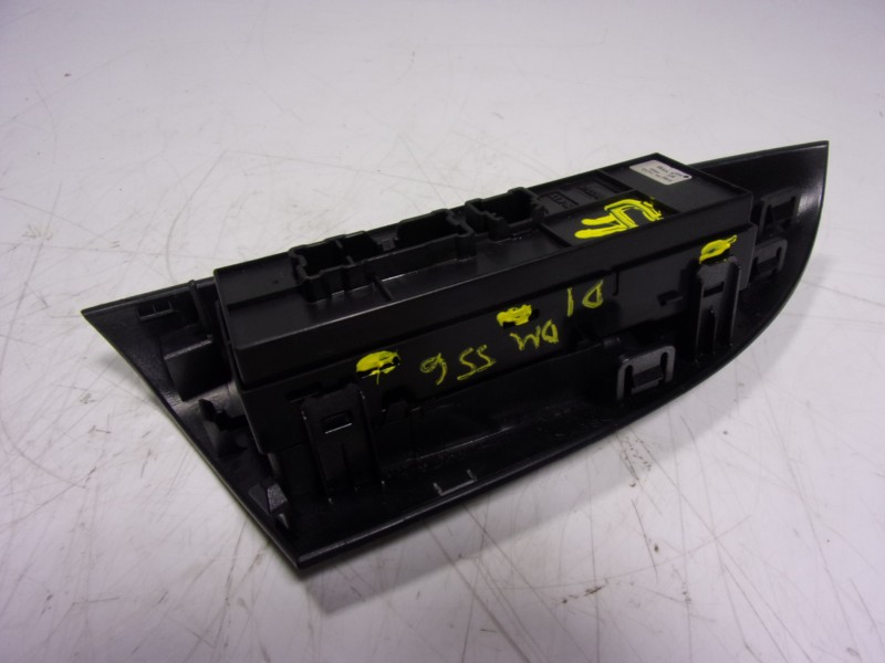 Recambio de mando elevalunas delantero izquierdo para nissan juke (f15) 1.5 turbodiesel cat referencia OEM IAM 254011KA0A 254011