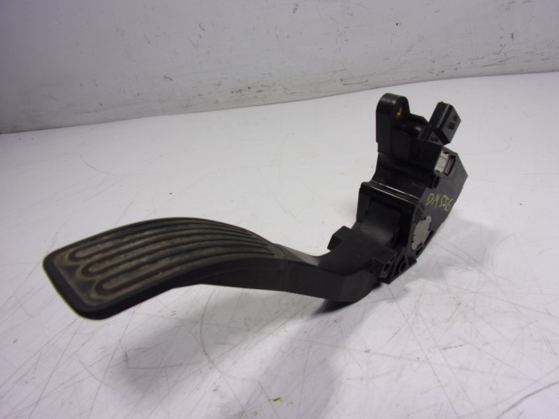 Recambio de potenciometro pedal para nissan juke (f15) 1.5 turbodiesel cat referencia OEM IAM 180021KM0B 180021KM0B 