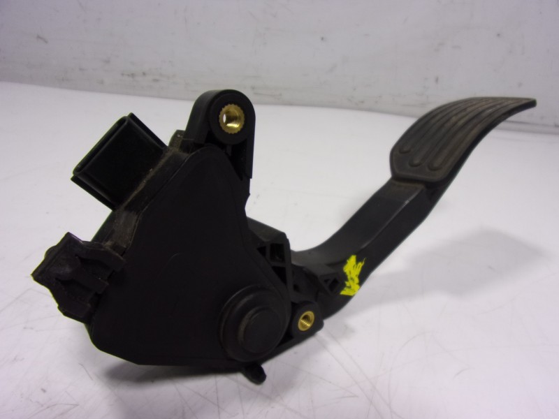 Recambio de potenciometro pedal para nissan juke (f15) 1.5 turbodiesel cat referencia OEM IAM 180021KM0B 180021KM0B 