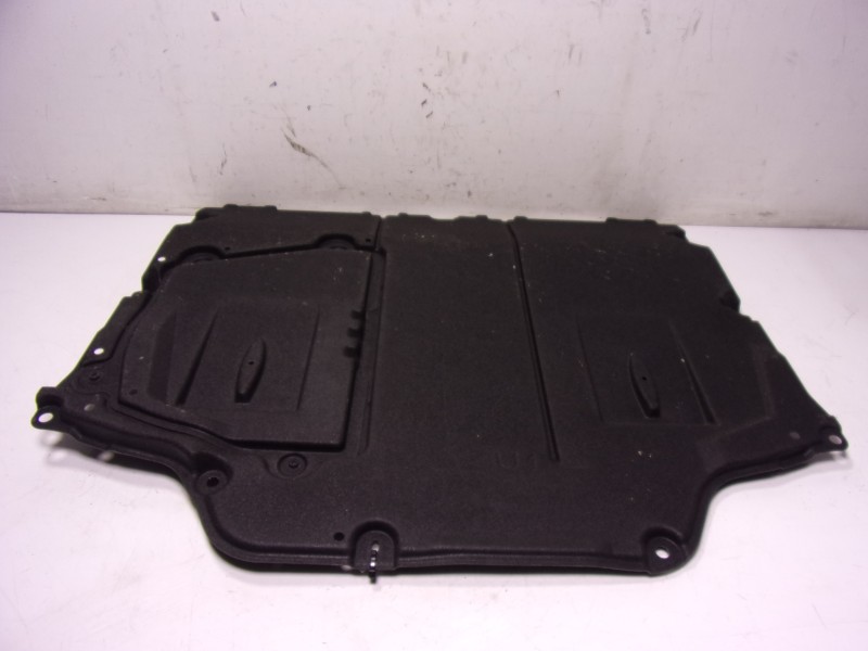 Recambio de cubrecarter para toyota corolla cross hybrid 1.8 referencia OEM IAM 5142016020 5144116080 