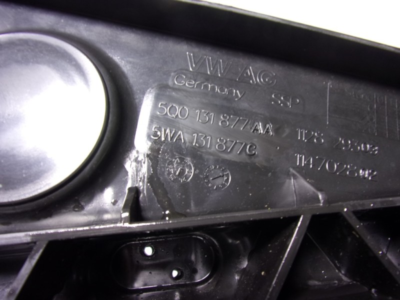 Recambio de deposito aditivo para seat leon (kl1) 2.0 tdi referencia OEM IAM  5Q0131969E 