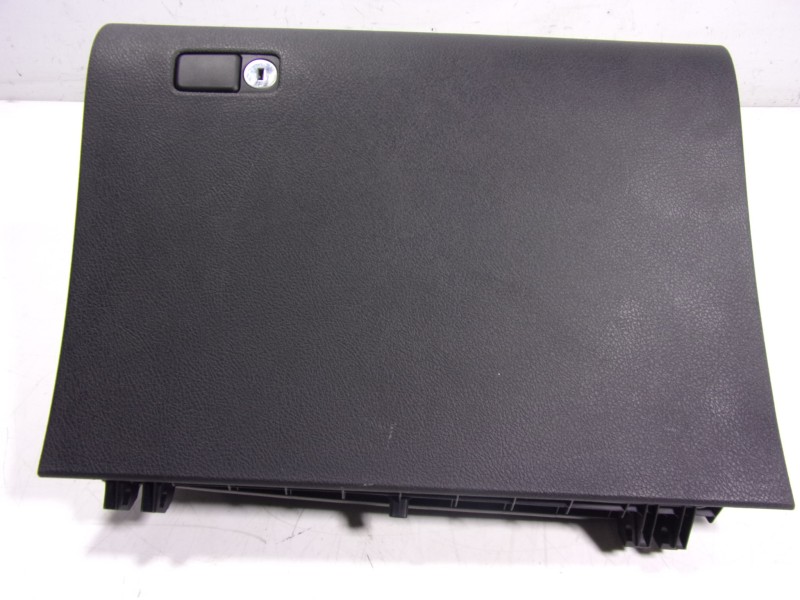 Recambio de guantera para toyota hilux (3b/3c/3d) gr sport referencia OEM IAM 55550KK070C0 55550KK060 