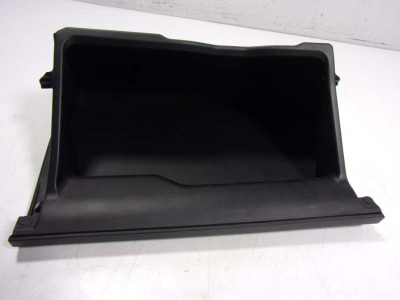 Recambio de guantera para toyota hilux (3b/3c/3d) gr sport referencia OEM IAM 55550KK070C0 55550KK060 