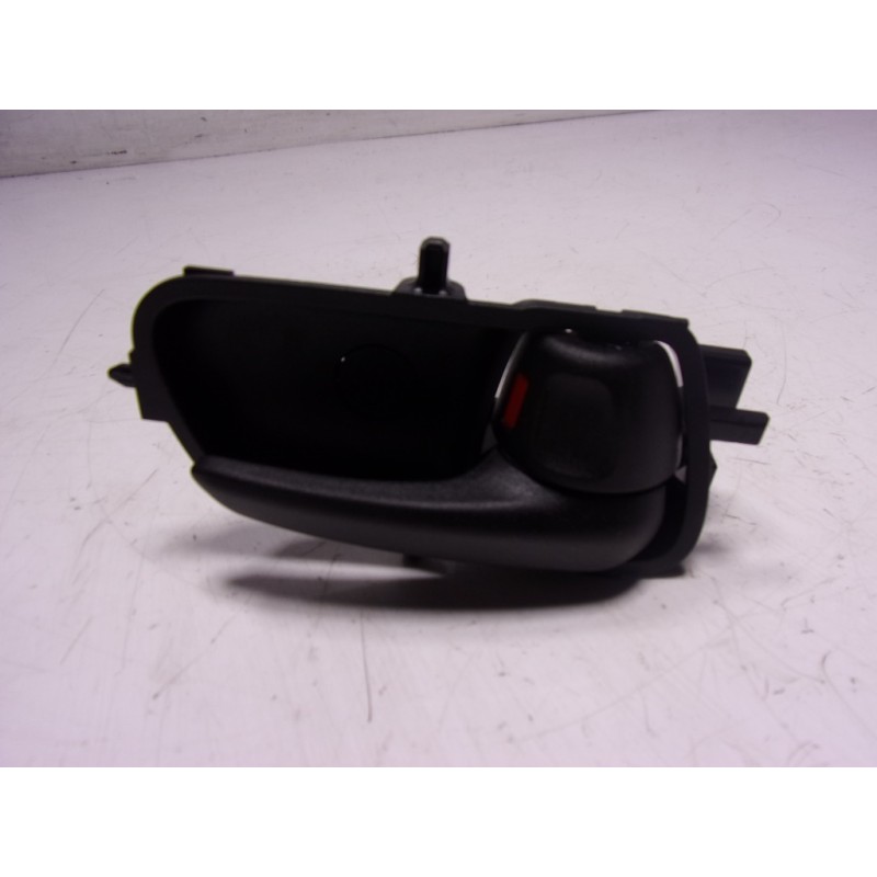 Recambio de maneta interior delantera derecha para toyota yaris 1.5 vvti hev referencia OEM IAM 69205K0050C1  