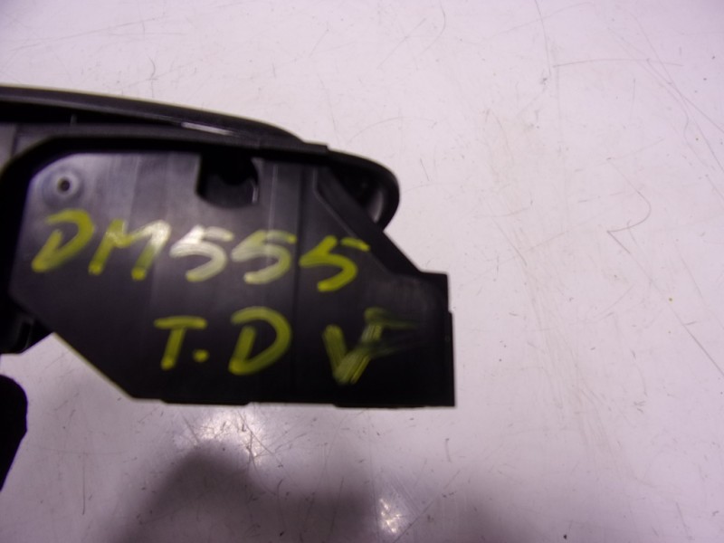 Recambio de maneta interior trasera derecha para toyota yaris 1.5 vvti hev referencia OEM IAM 69205K0050C1  