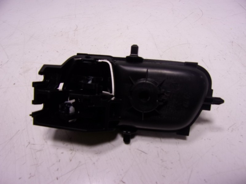 Recambio de maneta interior trasera derecha para toyota yaris 1.5 vvti hev referencia OEM IAM 69205K0050C1  