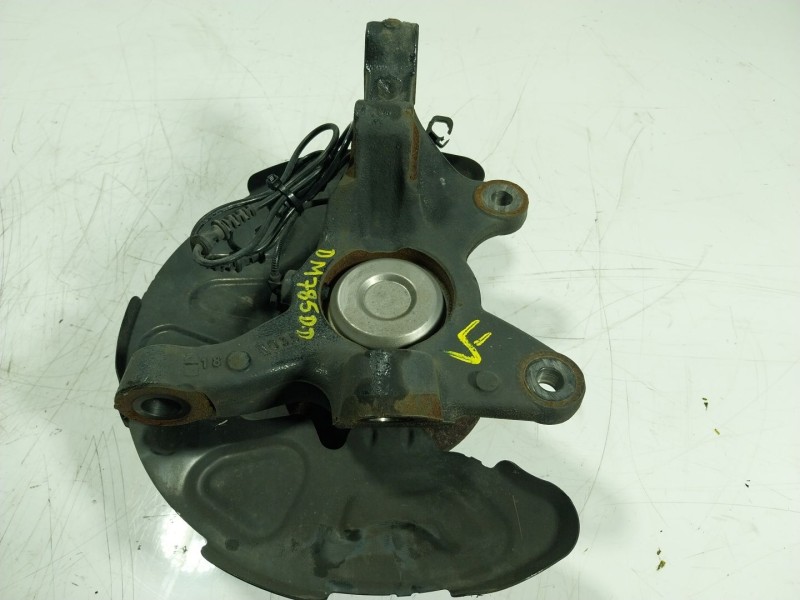 Recambio de mangueta delantera derecha para mercedes-benz vito kasten 2.1 cdi cat referencia OEM IAM   