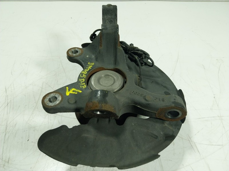 Recambio de mangueta delantera izquierda para mercedes-benz vito kasten 2.1 cdi cat referencia OEM IAM   