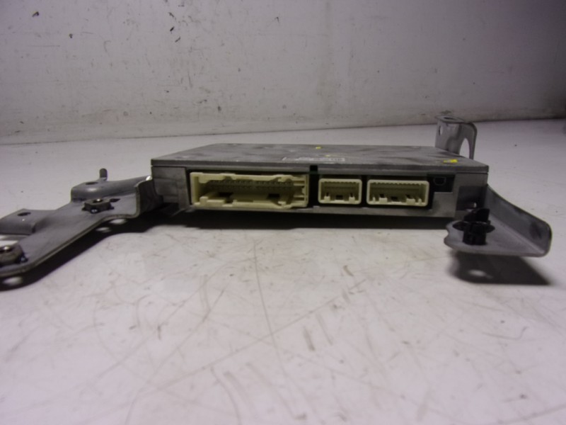 Recambio de modulo electronico para toyota yaris 1.5 vvti hev referencia OEM IAM 86280K0010 86280K0010 