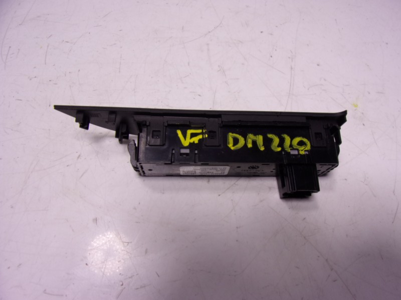 Recambio de mando multifuncion para bmw serie 3 lim. (f30) 2.0 16v diesel referencia OEM IAM  925291203 