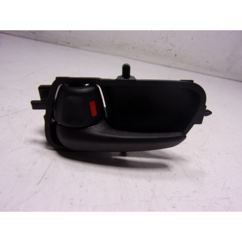 Recambio de maneta interior delantera izquierda para toyota yaris 1.5 vvti hev referencia OEM IAM 69206K0050C1  