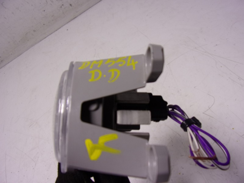 Recambio de faro antiniebla derecho para toyota yaris 1.5 vvti hev referencia OEM IAM   