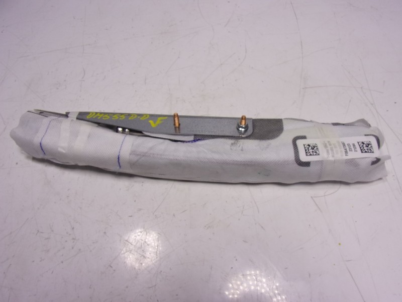 Recambio de airbag lateral delantero derecho para toyota yaris 1.5 vvti hev referencia OEM IAM 73910K0011 73910K0011 