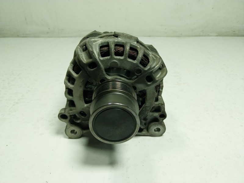 Recambio de alternador para seat ibiza (6p1) 1.0 tsi referencia OEM IAM 04E903015A 04E903015A 