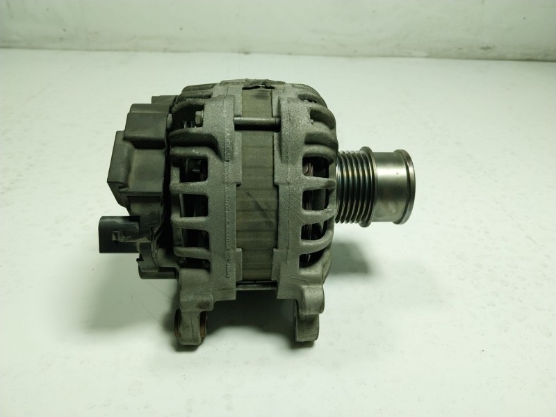 Recambio de alternador para seat ibiza (6p1) 1.0 tsi referencia OEM IAM 04E903015A 04E903015A 