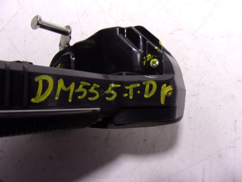 Recambio de cerradura puerta trasera derecha para toyota yaris 1.5 vvti hev referencia OEM IAM 69050K0030 M7314450M6 