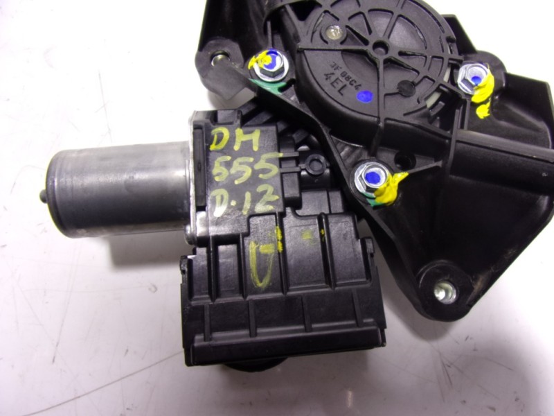 Recambio de elevalunas delantero izquierdo para toyota yaris 1.5 vvti hev referencia OEM IAM 69820K0010 0620206071 