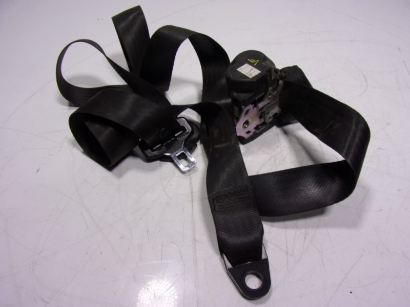 Recambio de cinturon seguridad delantero derecho para iveco 35s13 furgon caja cerrada referencia OEM IAM  43594D 