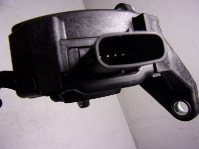 Recambio de potenciometro pedal para toyota yaris 1.5 vvti hev referencia OEM IAM 78110K0030 78110K0030 