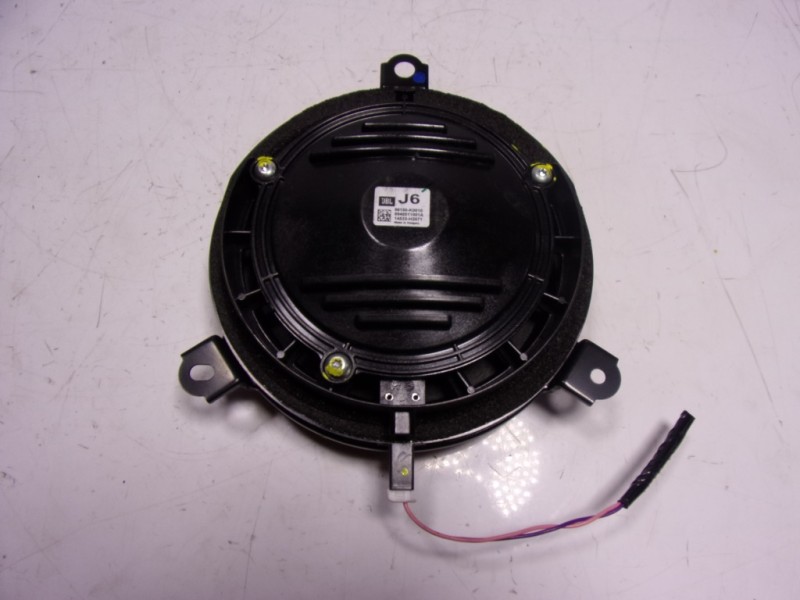 Recambio de modulo electronico para toyota yaris 1.5 vvti hev referencia OEM IAM 86150K0010 8615K0010 