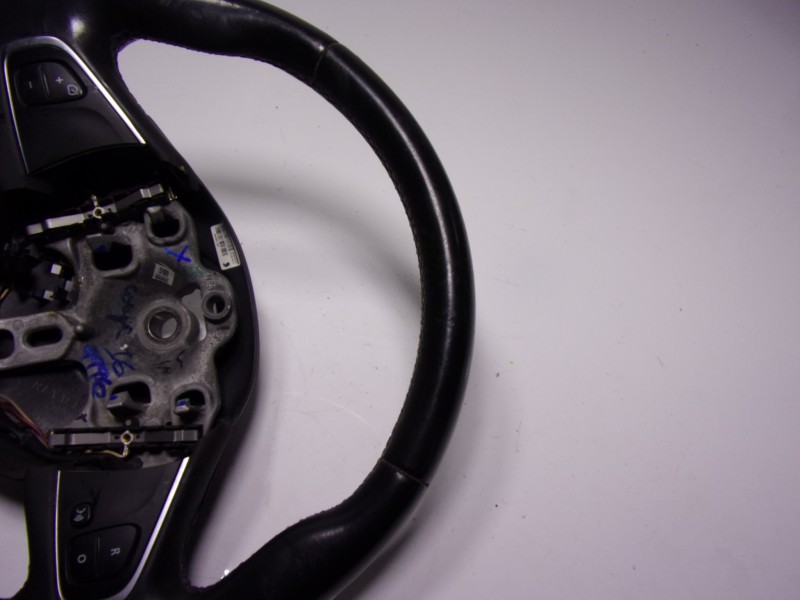 Recambio de volante para renault captur 0.9 tce referencia OEM IAM 484000110R 6337663 