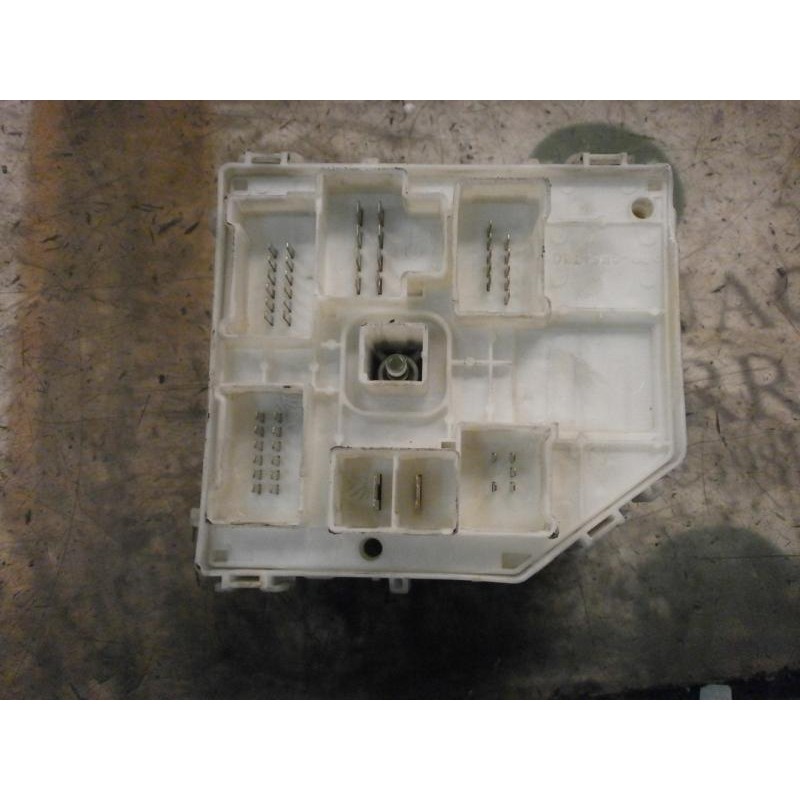 Recambio de caja reles / fusibles para toyota rav 4 (a2) 2.0 sol 44x (2003) referencia OEM IAM 4877042020  