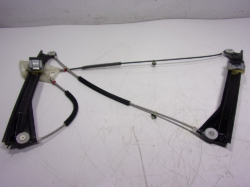 Recambio de elevalunas delantero izquierdo para volkswagen polo (6r1) 1.2 12v referencia OEM IAM 6R3837461K  