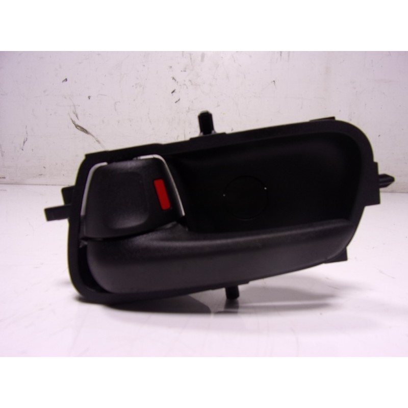 Recambio de maneta interior delantera izquierda para toyota yaris 1.5 vvti hev referencia OEM IAM  69274K0040 