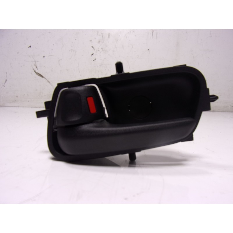 Recambio de maneta interior trasera izquierda para toyota yaris 1.5 vvti hev referencia OEM IAM  69274K0040 